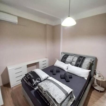 Kassandrou Deluxe Apartment Солун Екстериор снимка